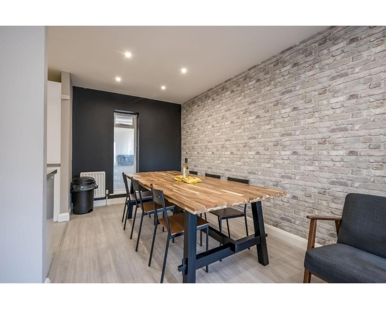 Central Belfast Apartments: Citygate Стая снимка
